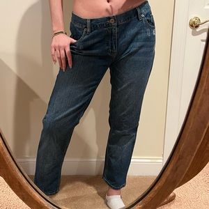 Low rise skinny boyfriend jean